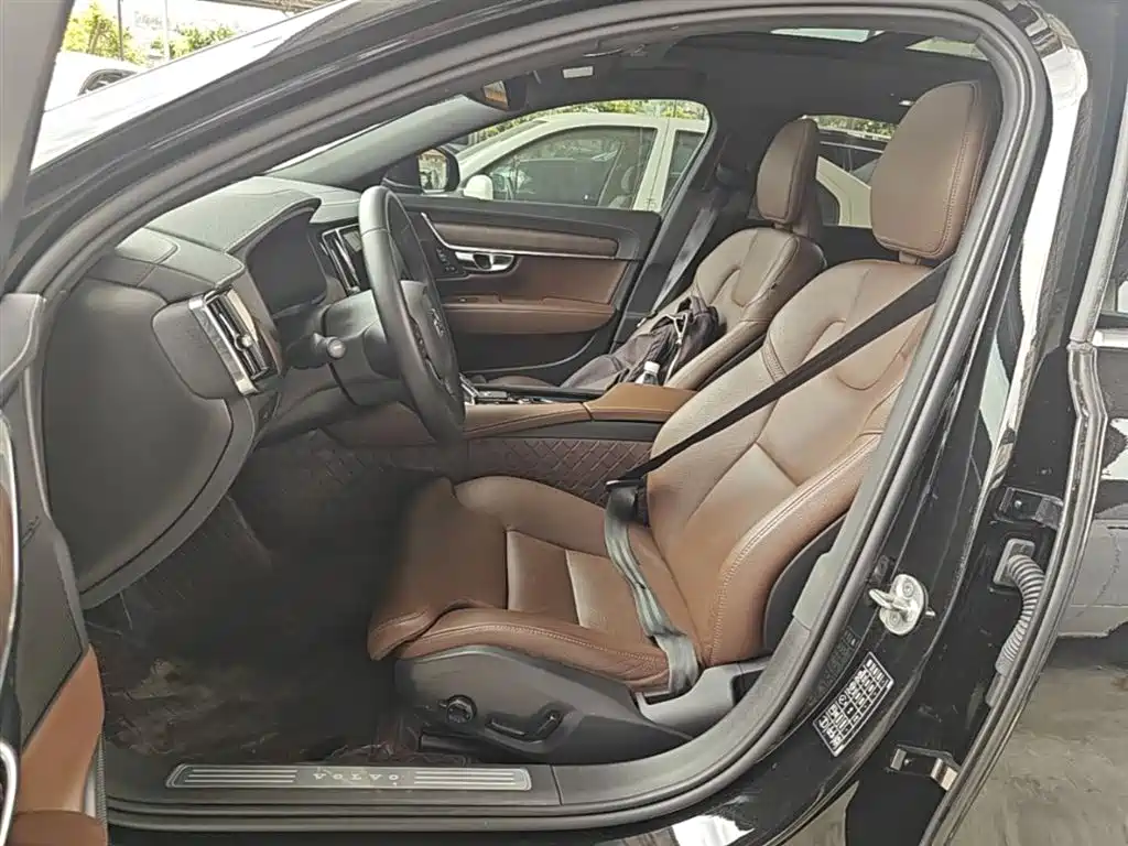 Volvo S90 2023 — фото 11