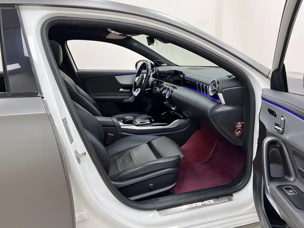 Mercedes-Benz A-Class AMG 2020 — фото 33