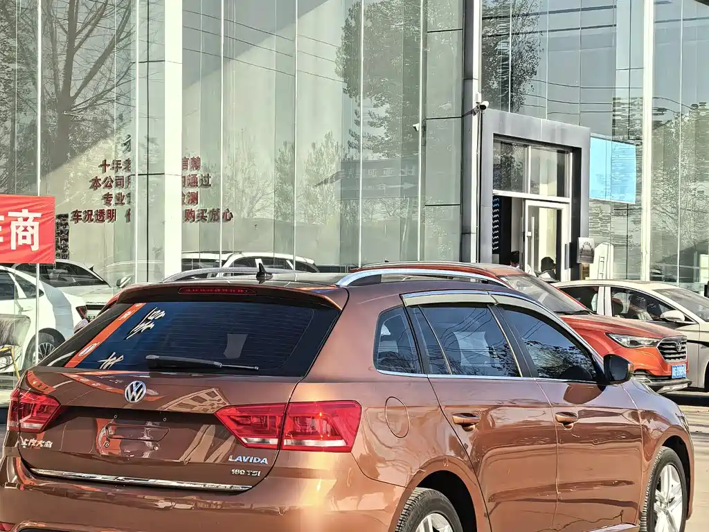 Volkswagen Gran Lavida 2018 — фото 2