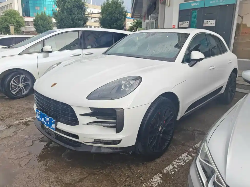 Porsche Macan 2019 — фото 1