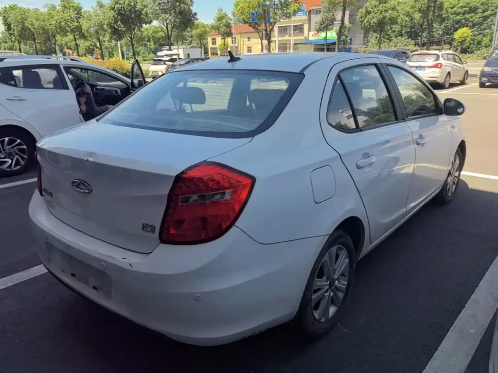 Chery E3 2015 — фото 7
