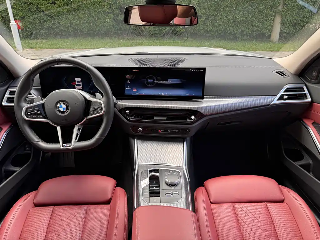 BMW 3 Series 2024 — фото 14