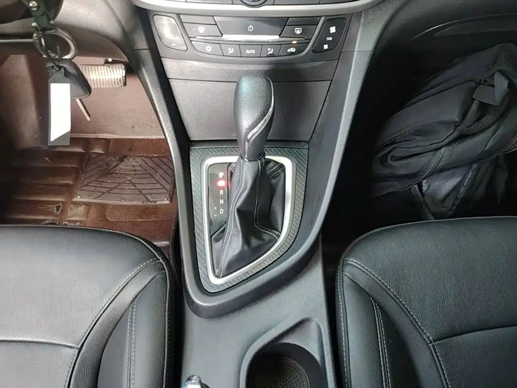 Buick Excelle 2020 — фото 14