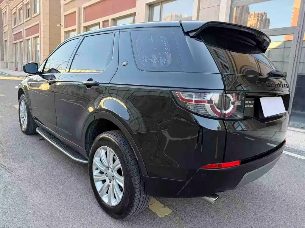 Land Rover Discovery Sport 2017 — фото 12