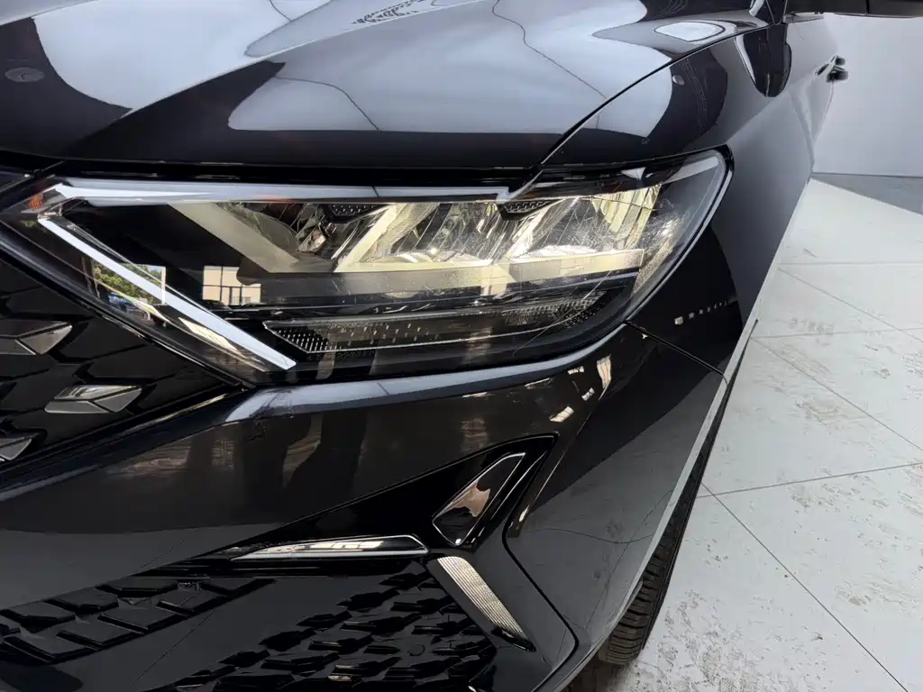 Jetta VS5 2022