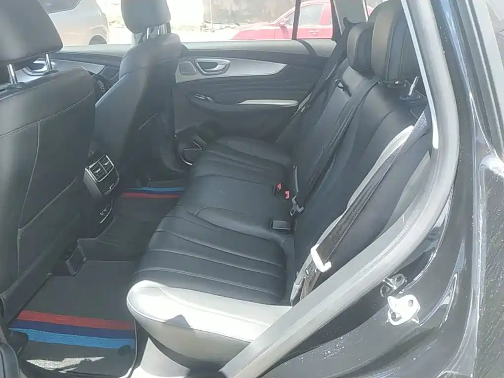 Roewe RX5 eMAX 2021 — фото 17