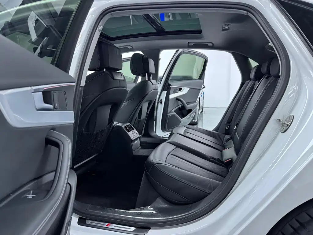 Audi A4L 2022