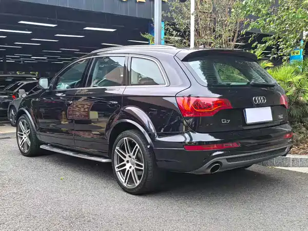 Audi Q7 2011