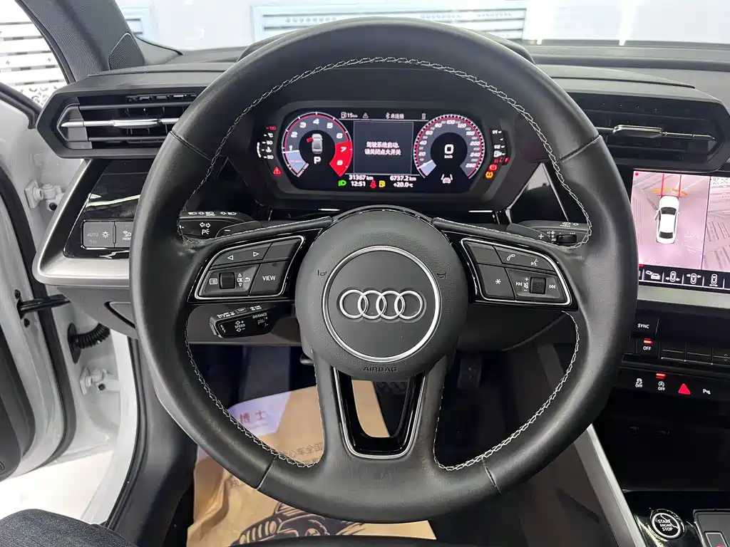 Audi A3 2023 — фото 11