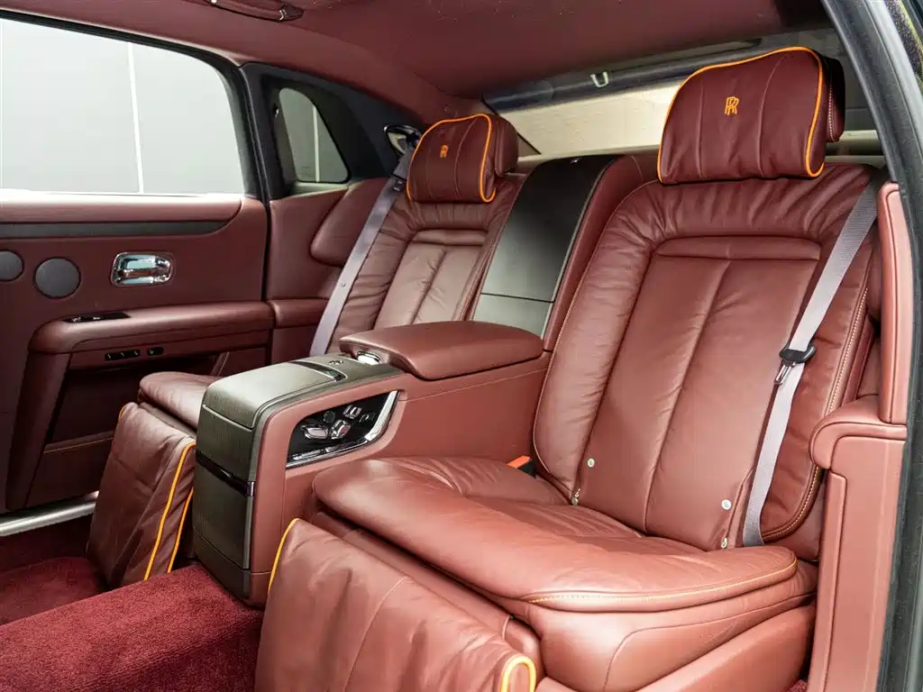 Rolls-Royce Ghost 2021 — фото 13