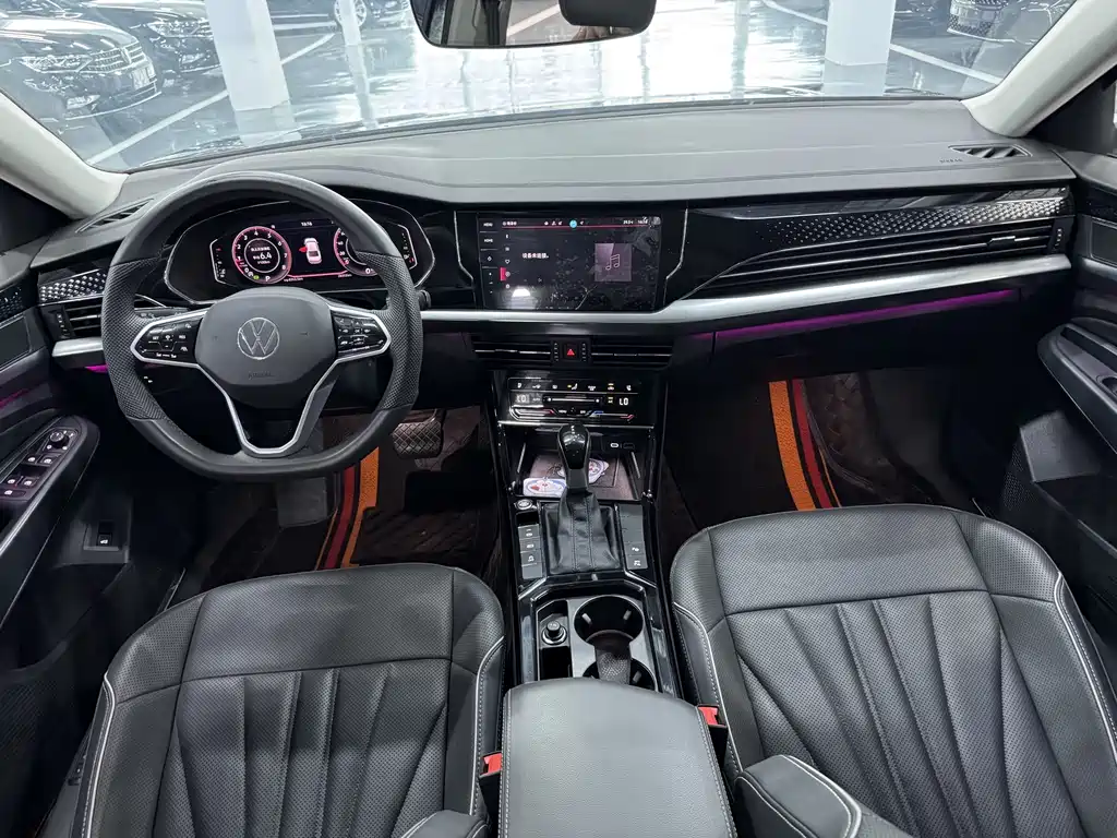 Volkswagen Passat 2024