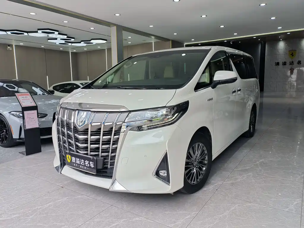 Toyota Alphard 2021 — фото 1