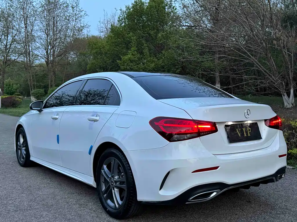 Mercedes-Benz A-Class 2022 — фото 4