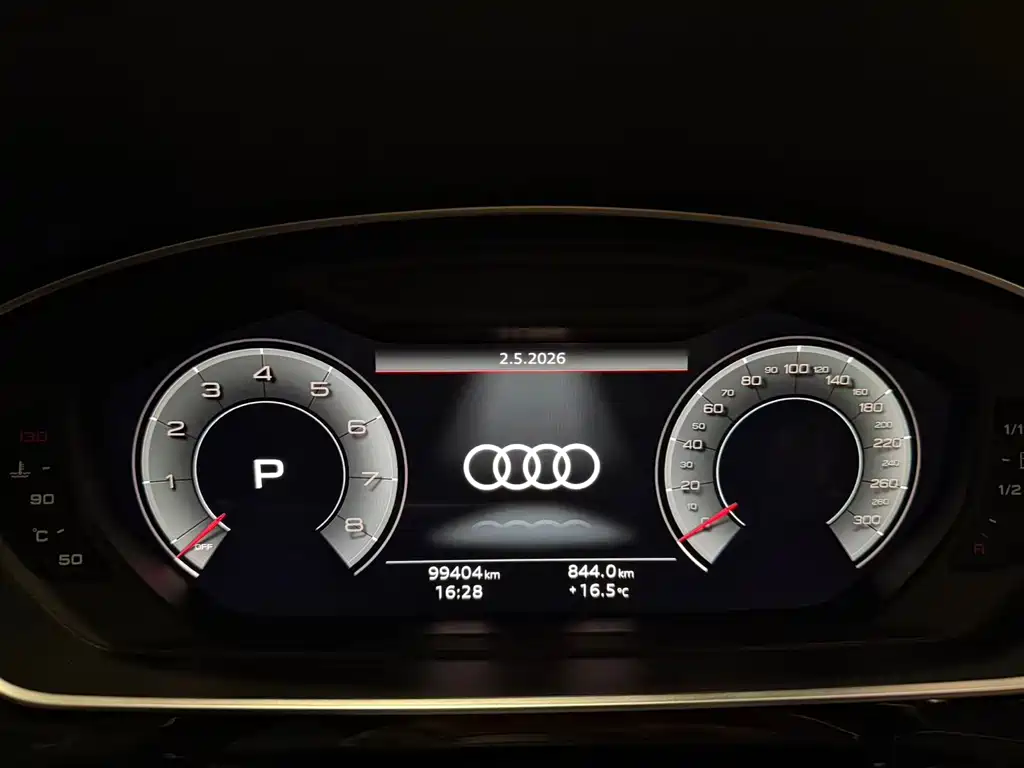 Audi A8 2021 — фото 10