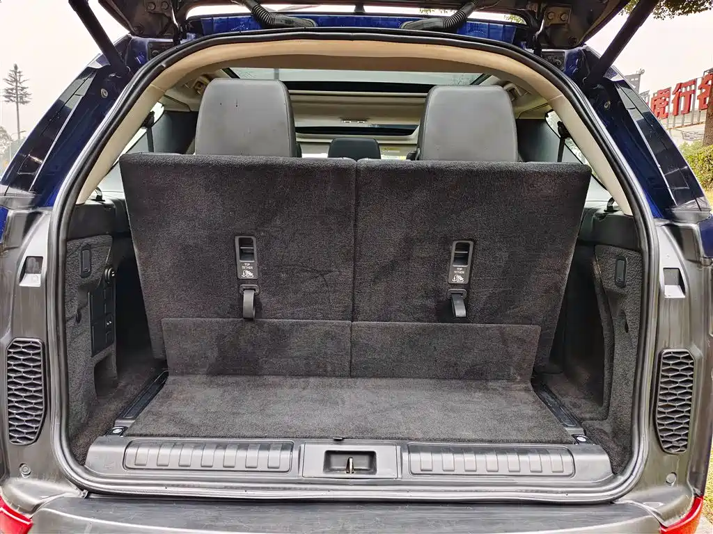 Land Rover Discovery 2019 — фото 22