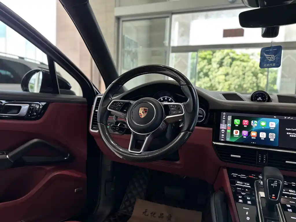Porsche Cayenne 2021 — фото 14