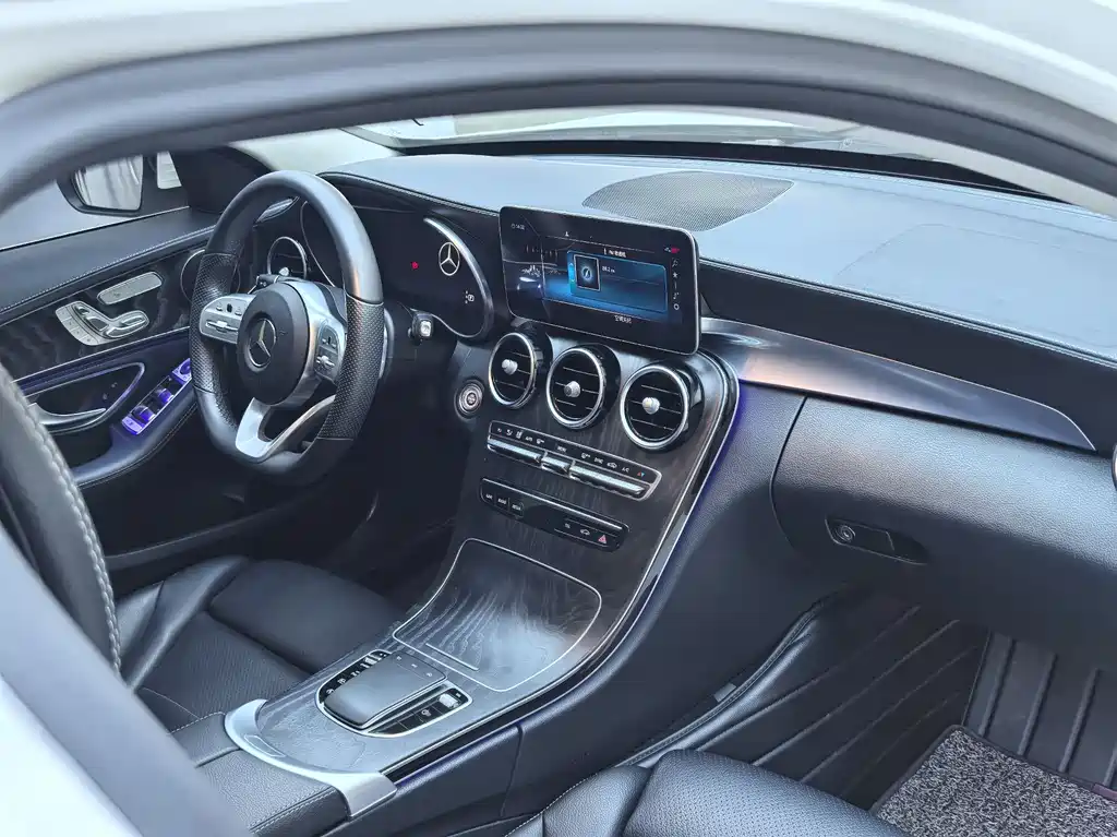 Mercedes-Benz C-Class 2020 — фото 14