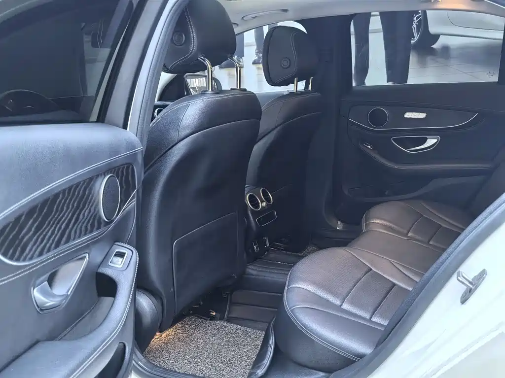 Mercedes-Benz C-Class 2020 — фото 33