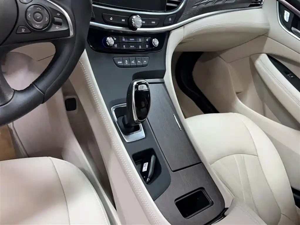 Buick LaCrosse 2021 — фото 19