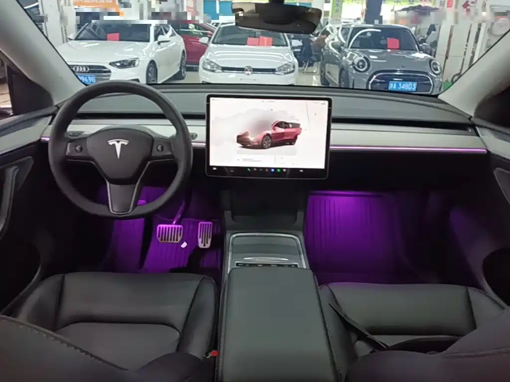 Tesla Model Y 2023 — фото 10
