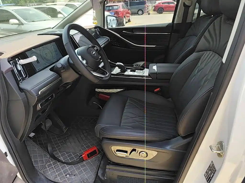 GAC Motor Trumpchi M8 2024 — фото 15