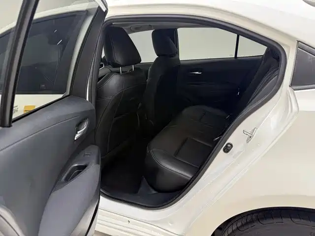 Toyota Corolla 2020 — фото 13