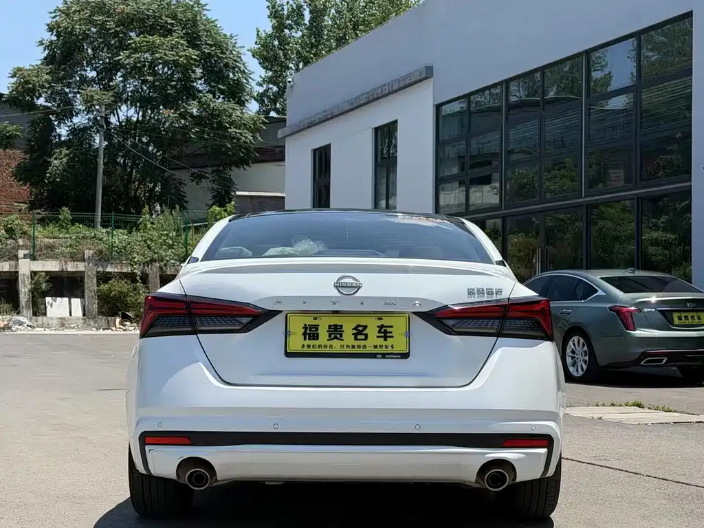 Nissan Teana 2024