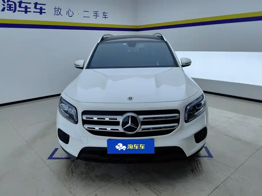 Mercedes-Benz GLB 2023