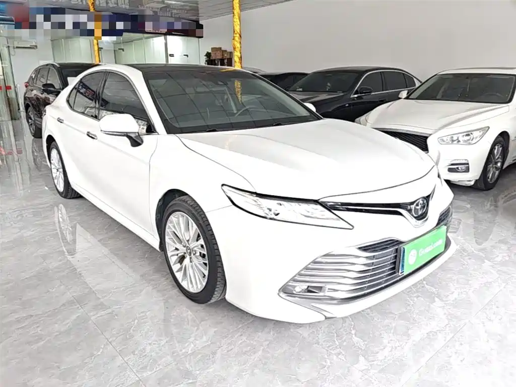 Toyota Camry 2020 — фото 4