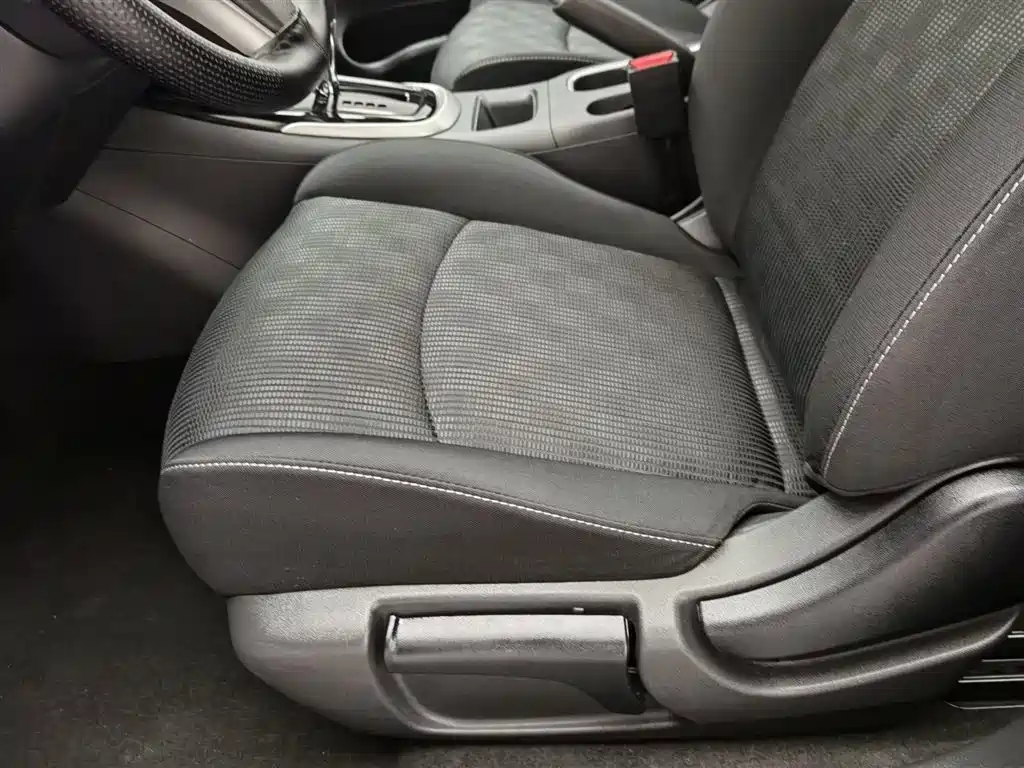 Nissan Tiida 2022 — фото 20