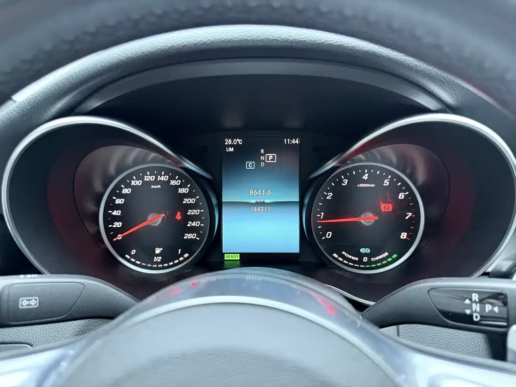 Mercedes-Benz C-Class 2019 — фото 21
