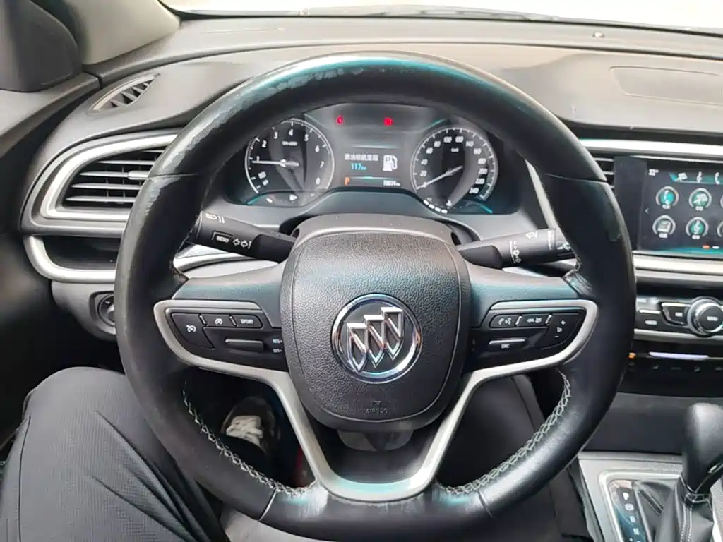 Buick Excelle 2019 — фото 11