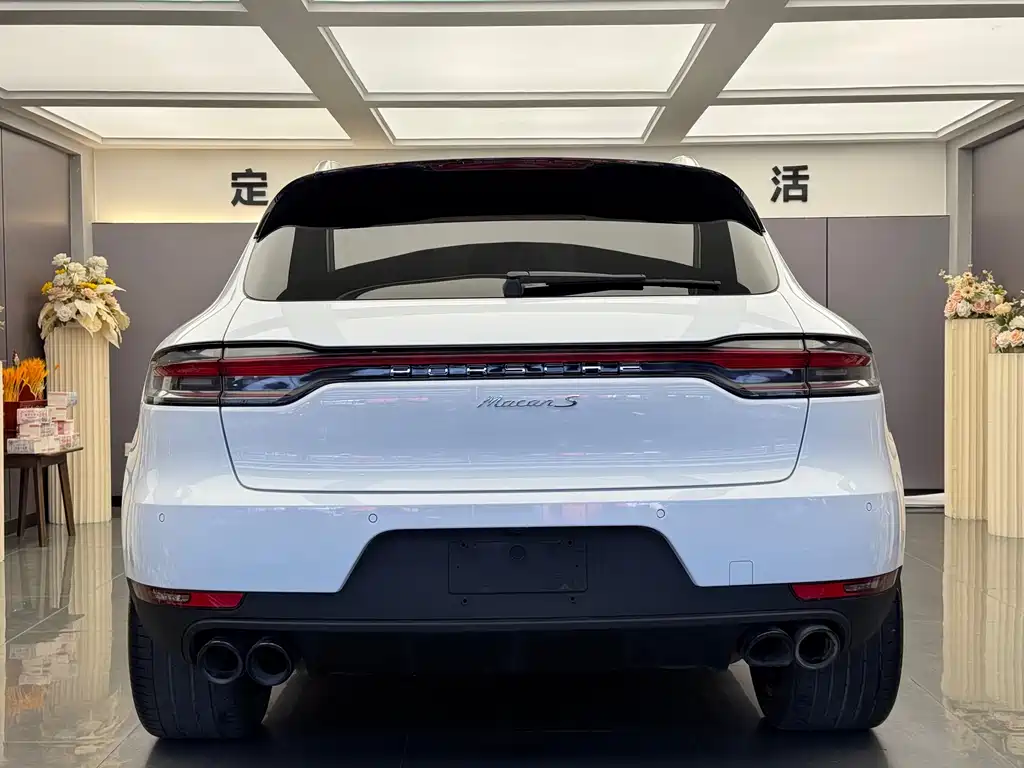 Porsche Macan 2019 — фото 13