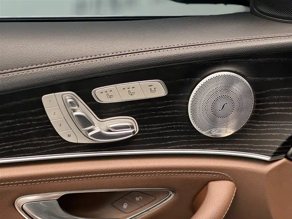 Mercedes-Benz E-Class 2021 — фото 8