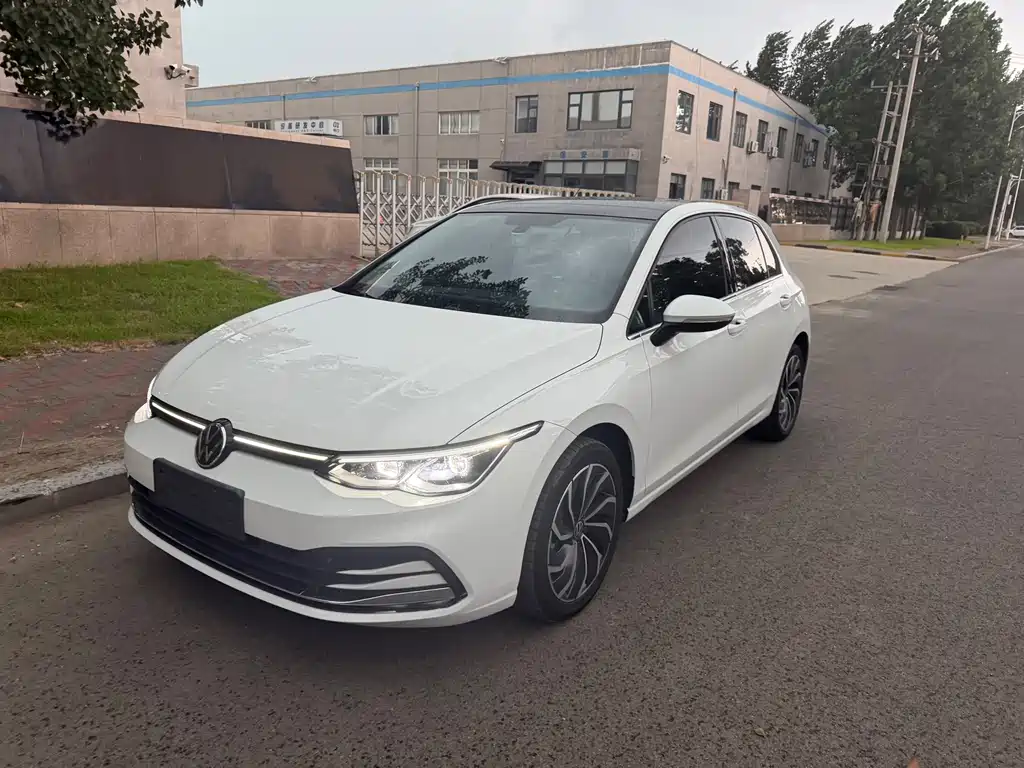 Volkswagen Golf 2023