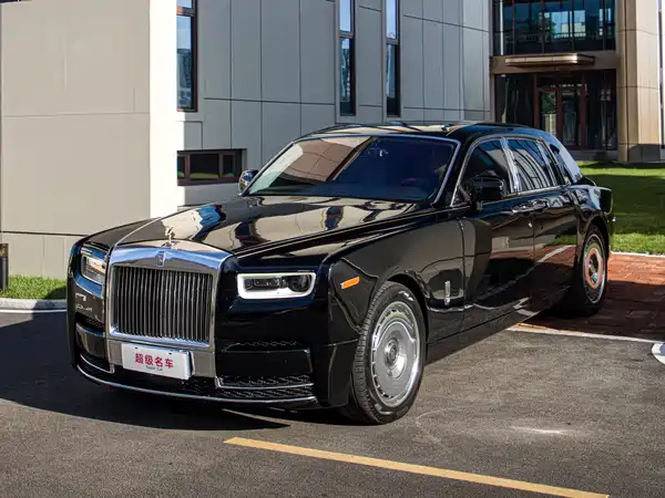 Rolls-Royce Phantom 2004