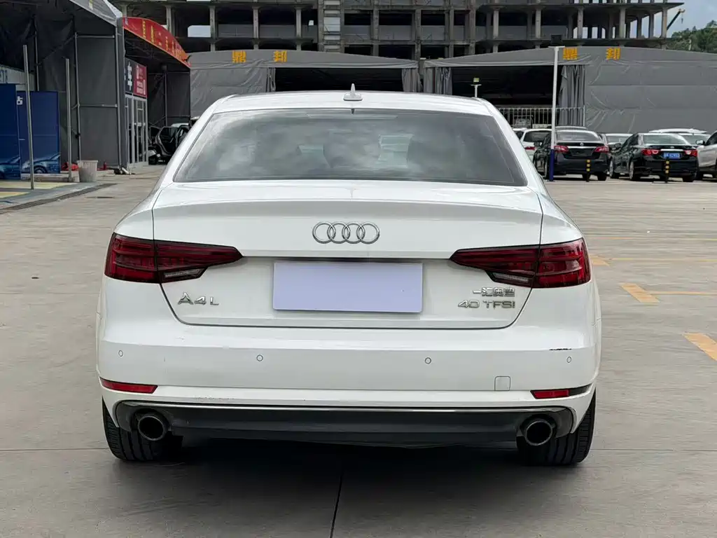 Audi A4L 2017 — фото 14
