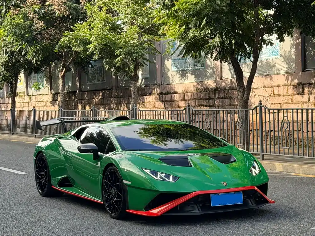 Lamborghini Huracan 2022 — фото 3