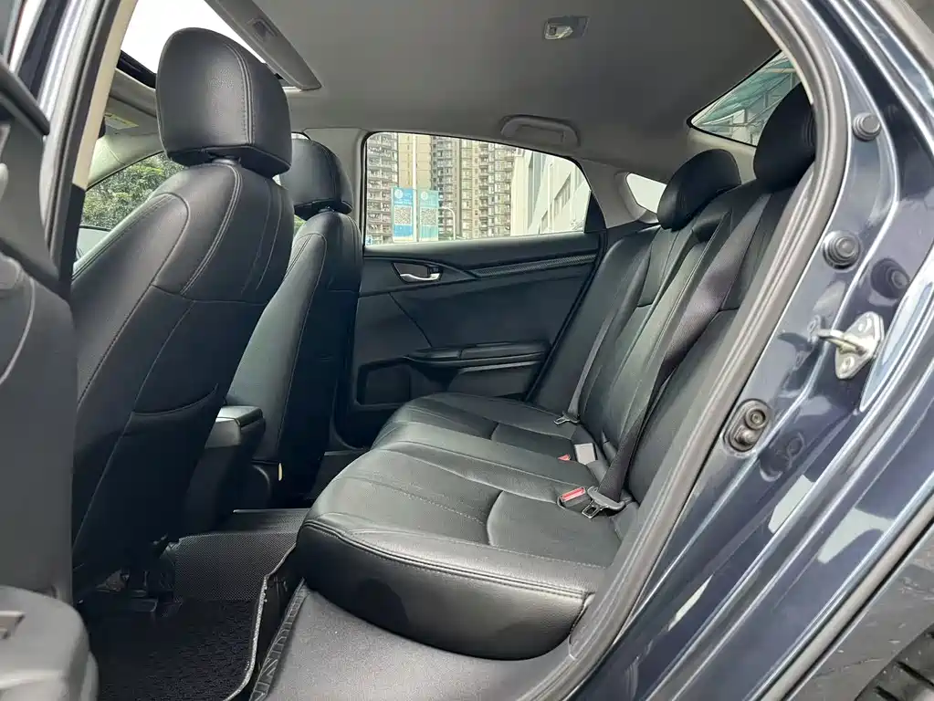 Honda Civic 2021 — фото 12