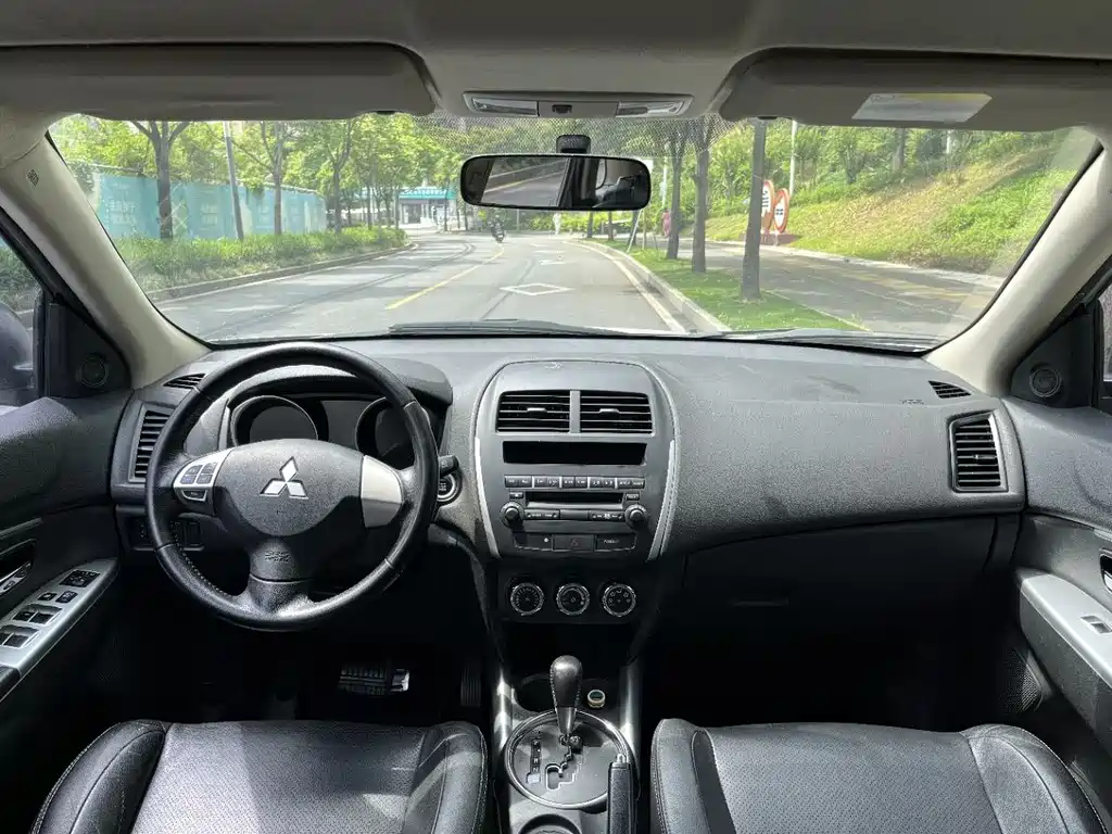 Mitsubishi ASX 2017 — фото 4