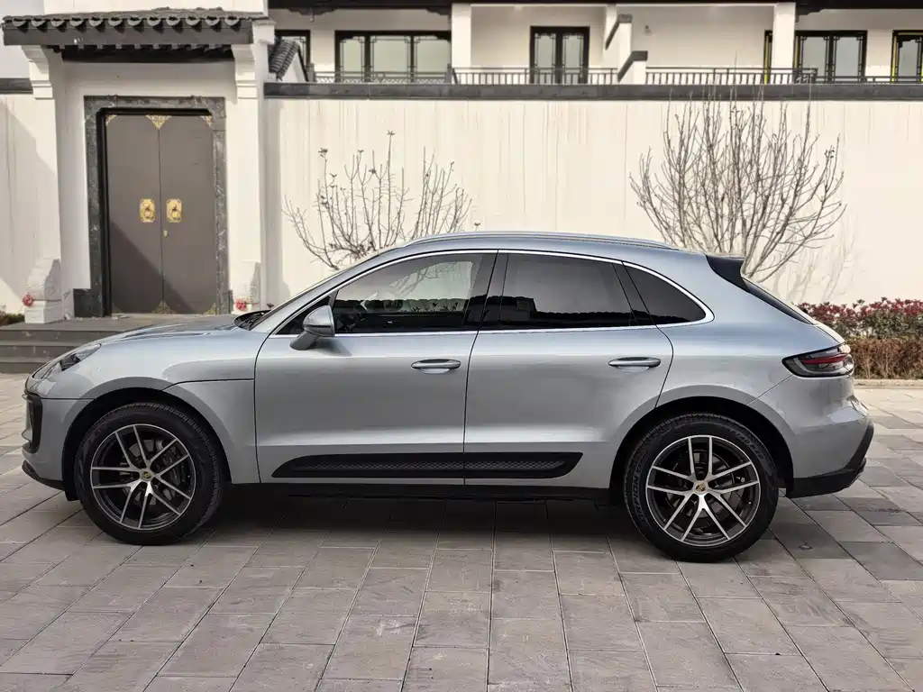 Porsche Macan 2022 — фото 3