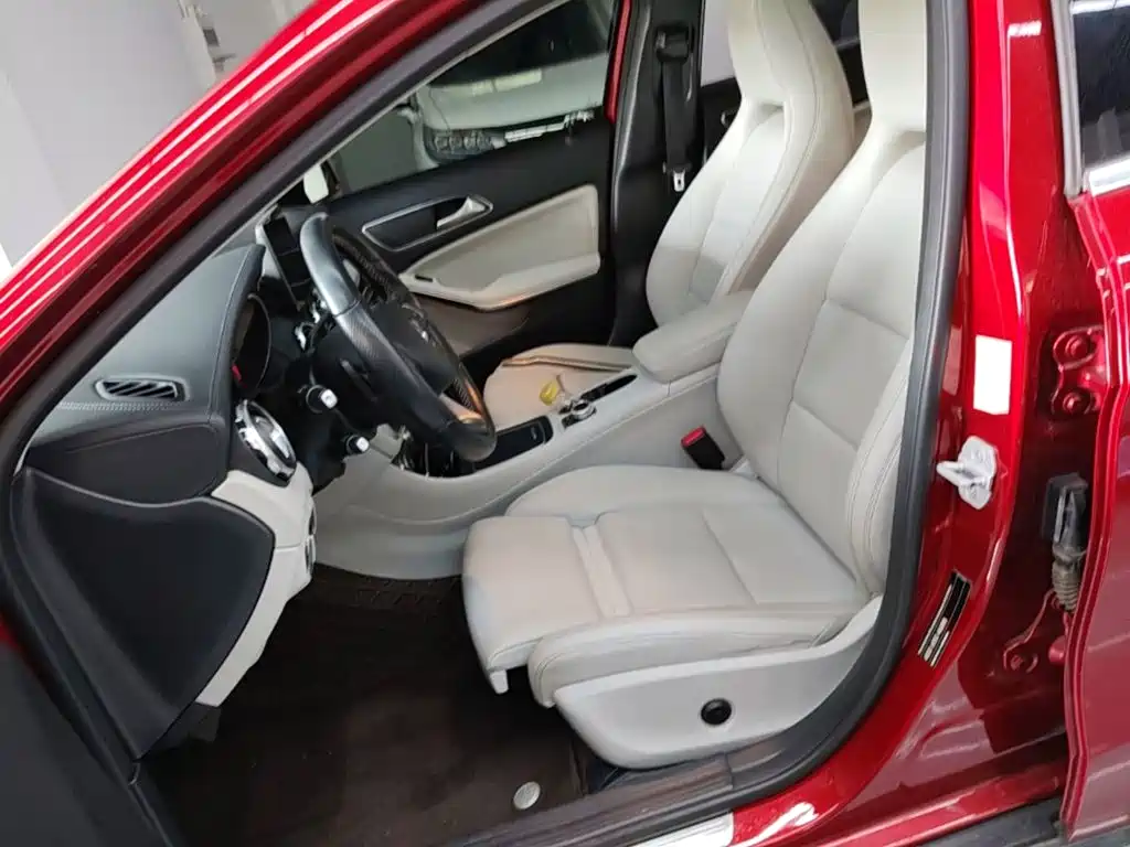 Mercedes-Benz GLA 2017 — фото 15