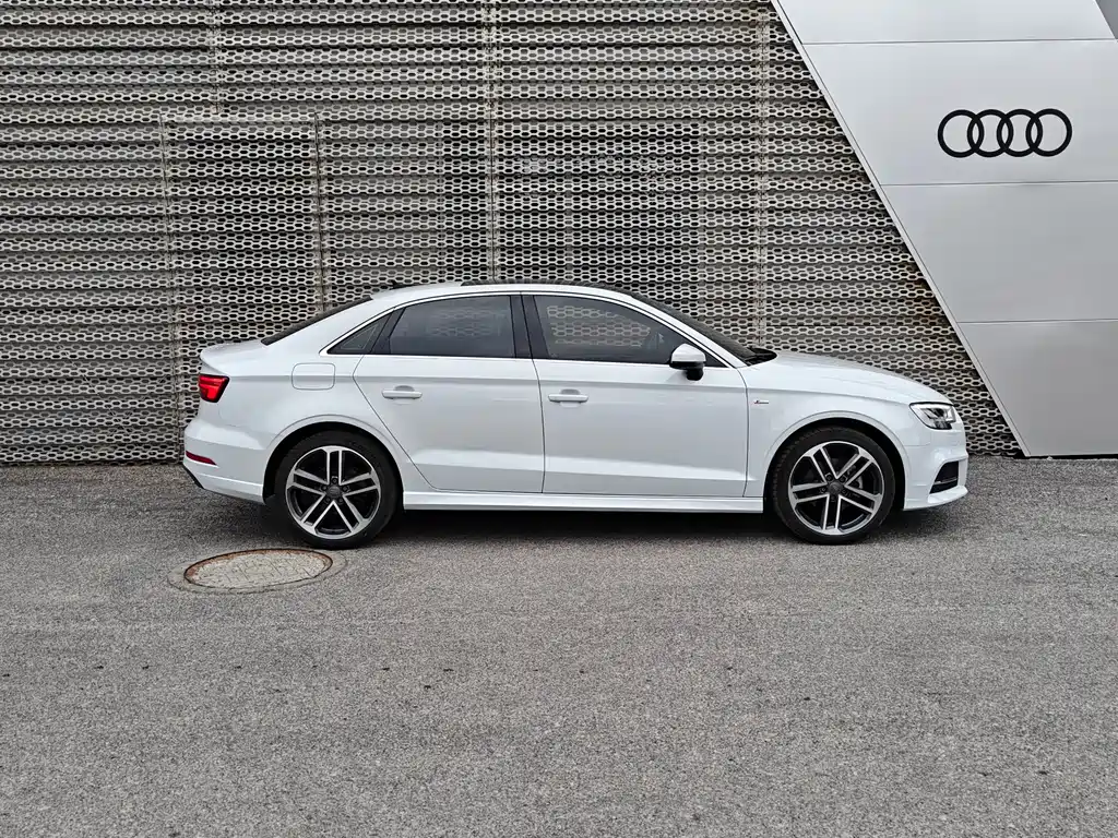 Audi A3 2020 — фото 3