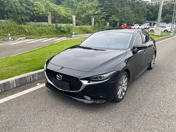 Mazda 3 Axela 2021
