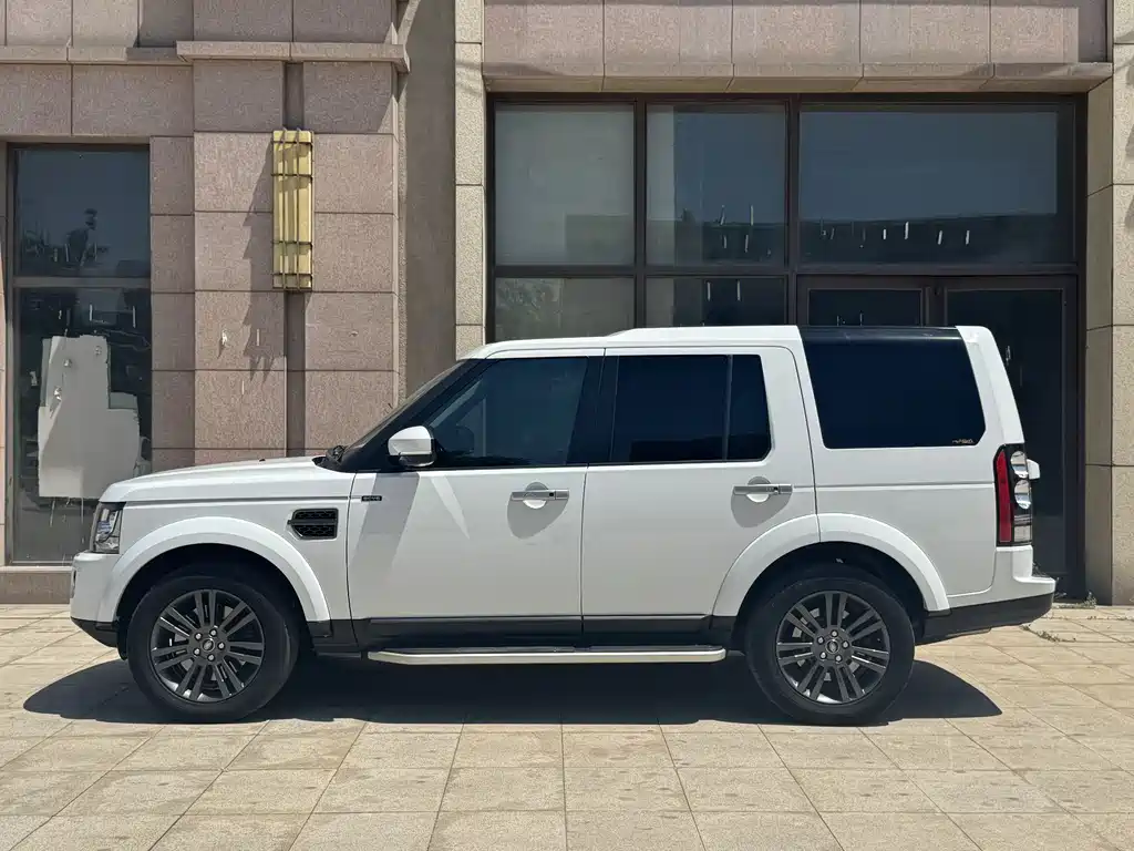 Land Rover Discovery 2016 — фото 3