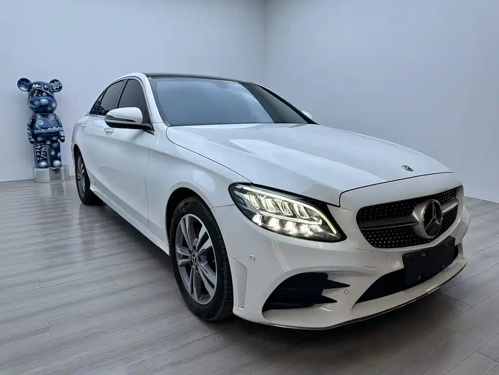 Mercedes-Benz C-Class 2022