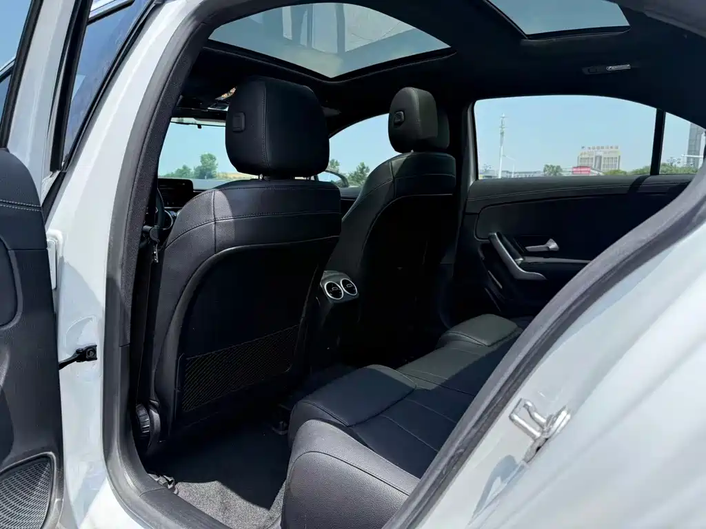 Mercedes-Benz A-Class 2020 — фото 6