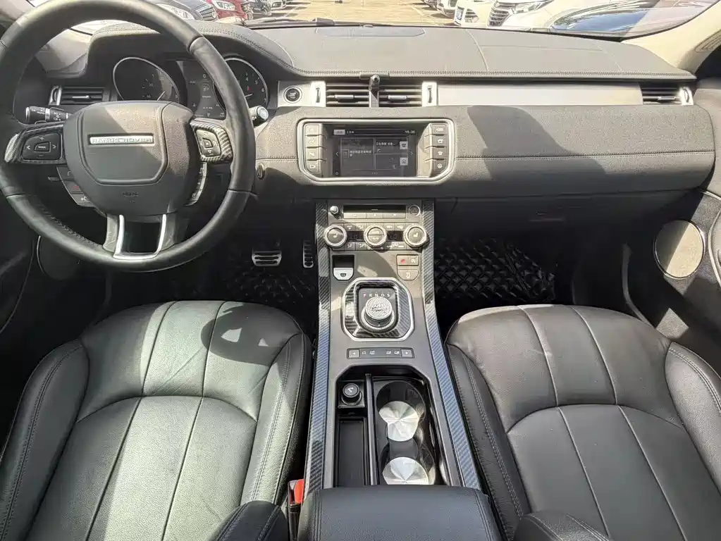 Land Rover Evoque 2016 — фото 12