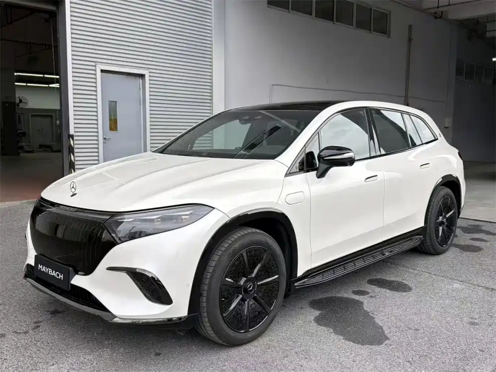 Mercedes-Benz EQS SUV 2026