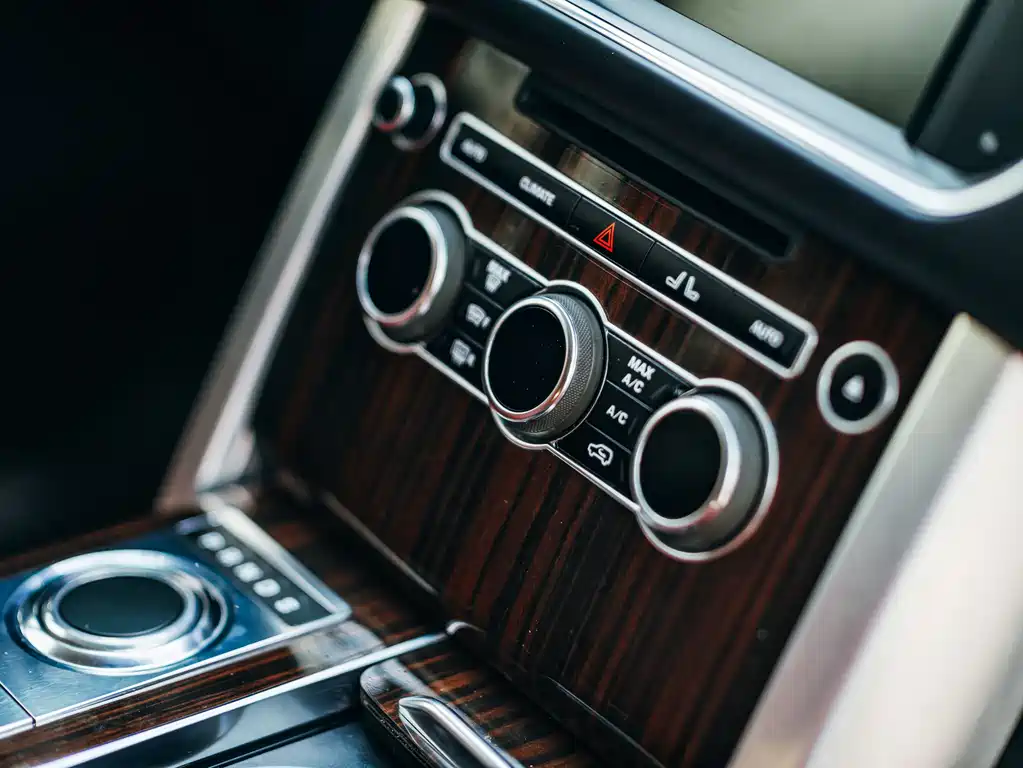 Land Rover Range Rover 2015 — фото 20
